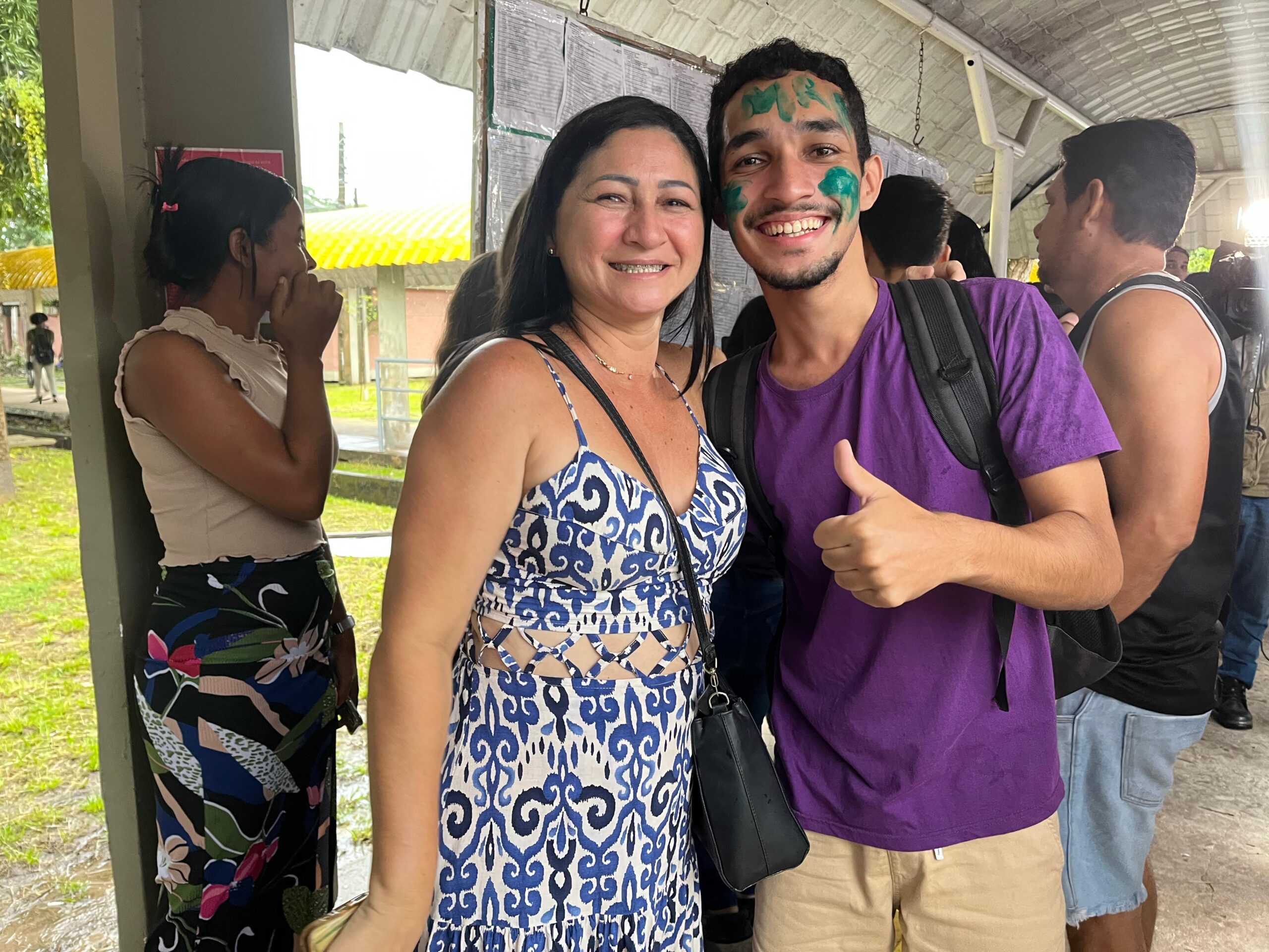 Sob forte chuva, calouros comemoram aprovação no vestibular da UFPA: ‘Não acreditei, comecei a gritar’ | Pará