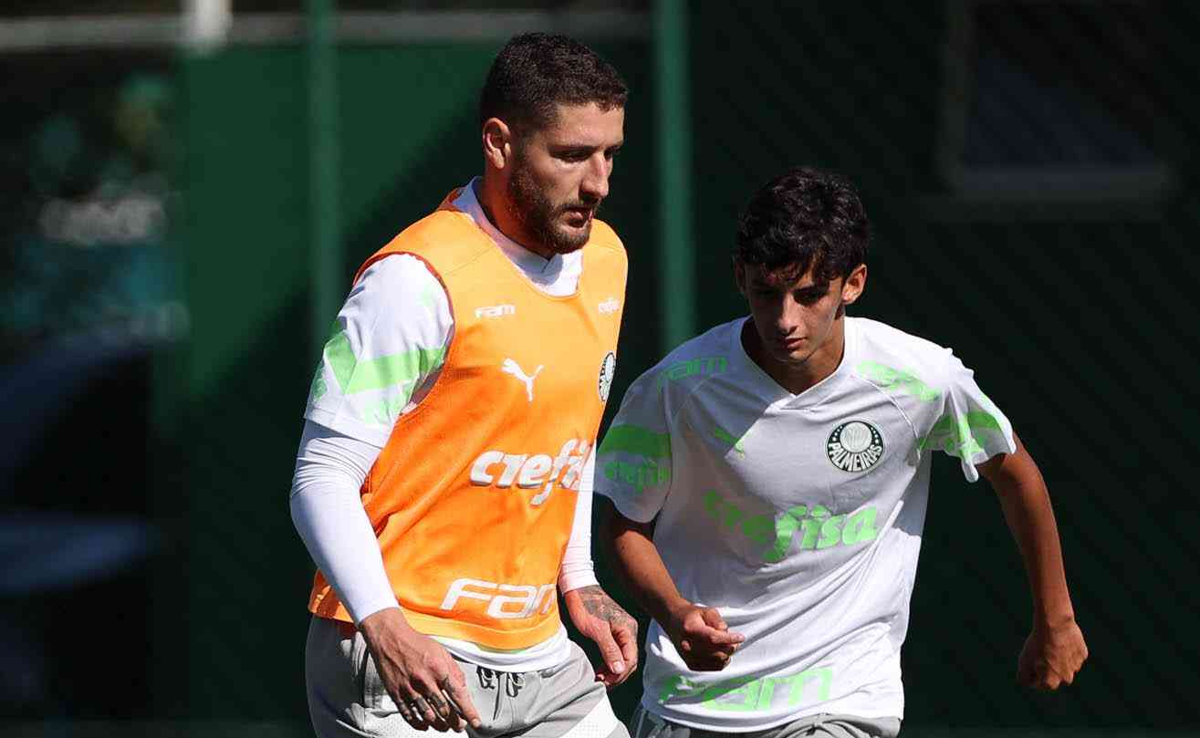 Palmeiras treina com novidade no início da preparação para pegar o Flamengo