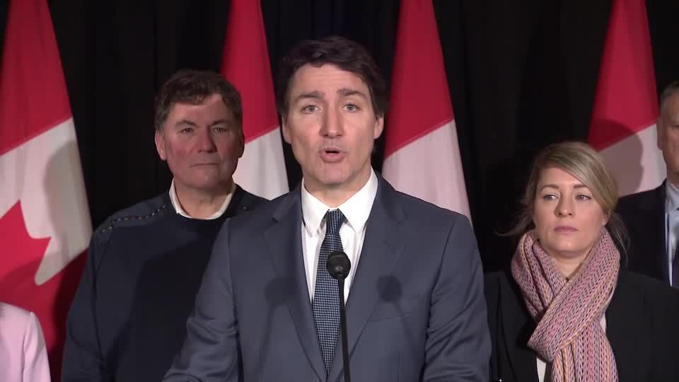 Trudeau anuncia tarifas de 25% sobre produtos dos EUA em retaliação