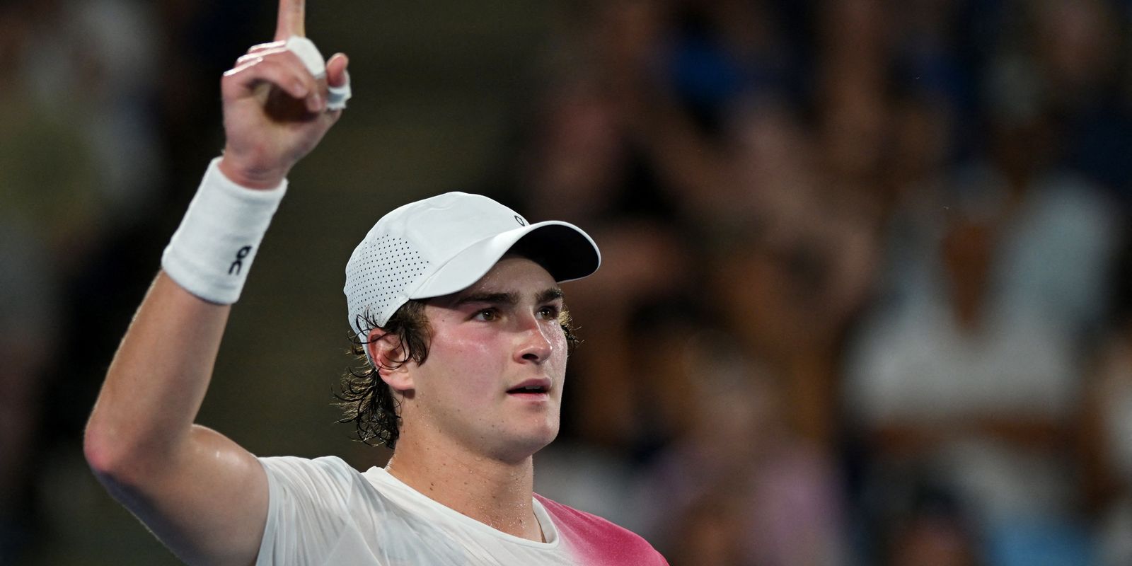 João Fonseca arranca classificação às semis do ATP de Buenos Aires