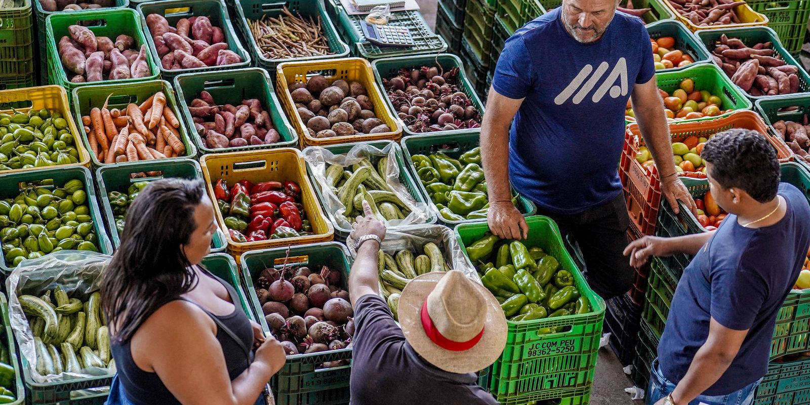 Inflação dos alimentos é explicada por menos oferta, diz IBGE