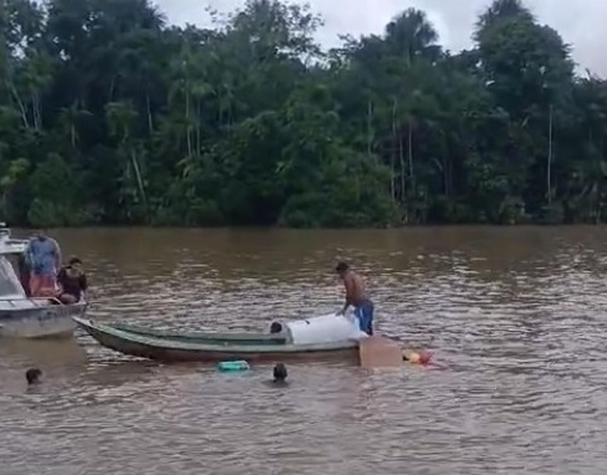 Ribeirinhos encontram corpo de recém-nascida que caiu no rio após colisão entre embarcações no Pará