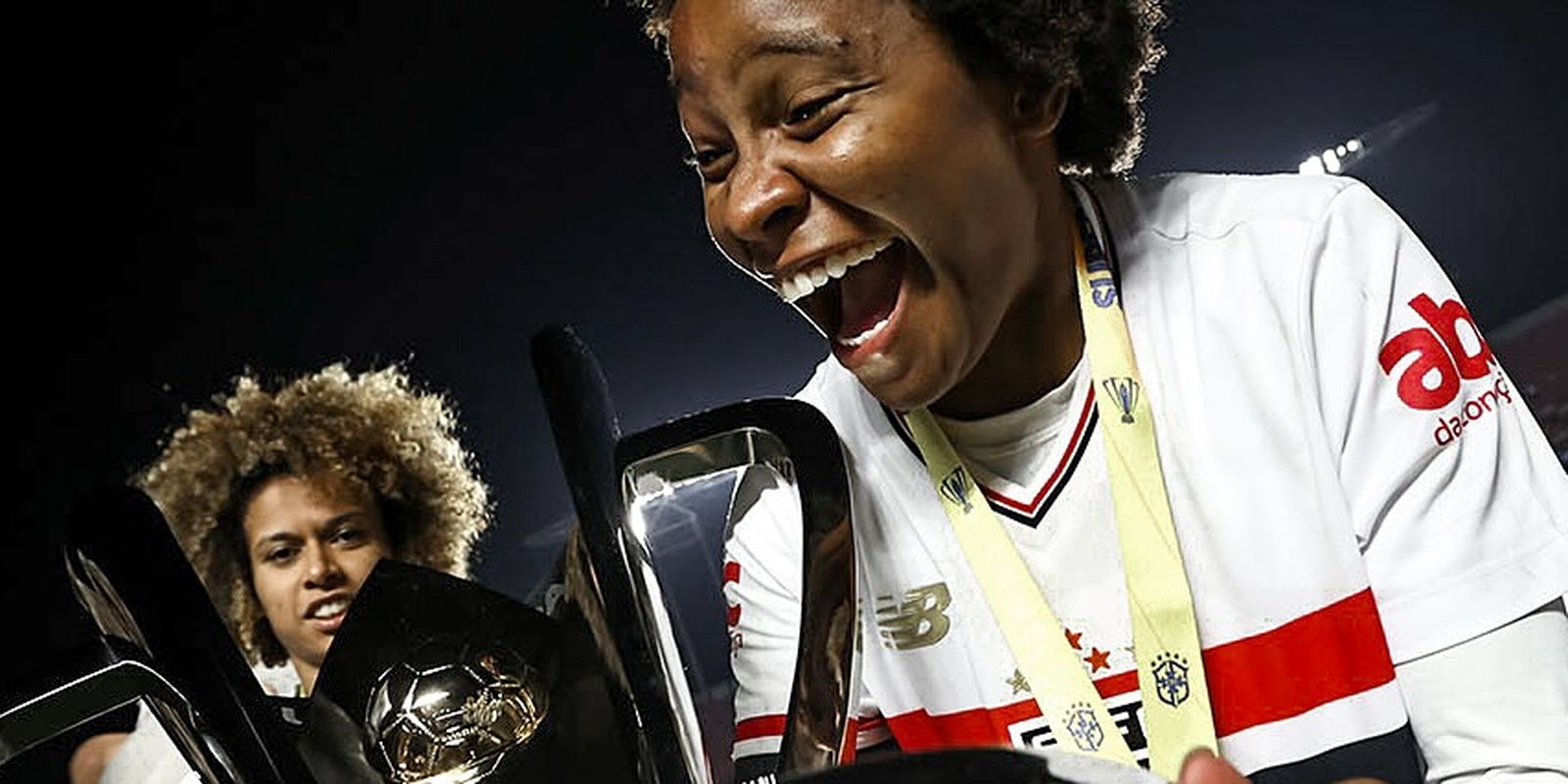 São Paulo quebra hegemonia do Corinthians e fatura Supercopa Feminina