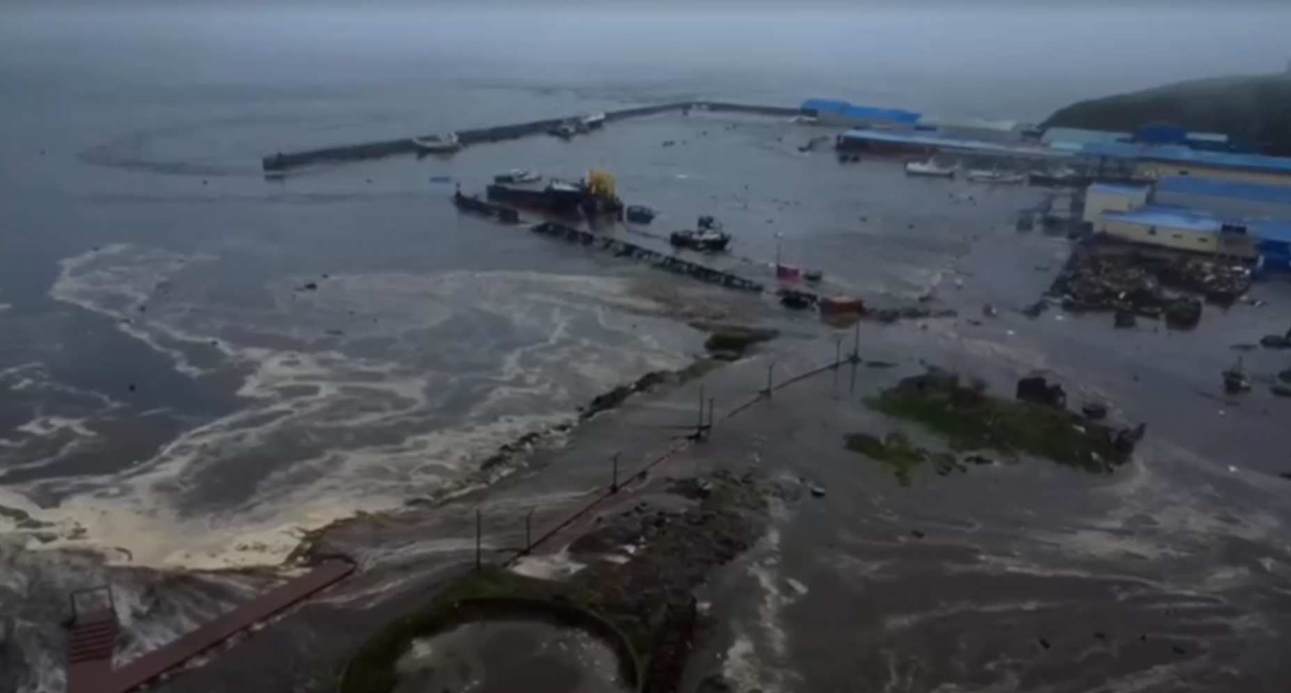 Tsunami gera alertas do Pacífico às Américas e desocupação no Japão e Havaí