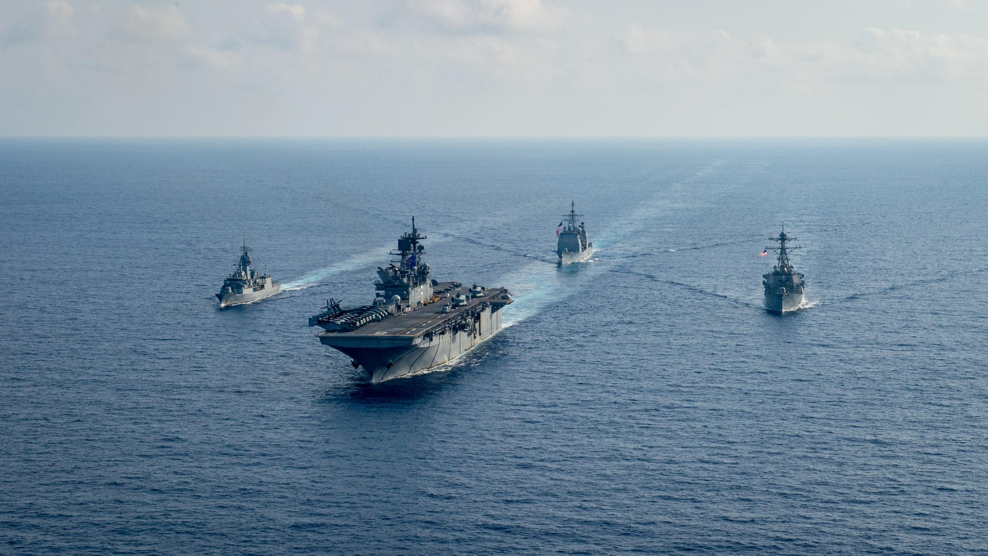 Navios militares dos EUA chegarão ao Caribe na próxima semana, dizem fontes