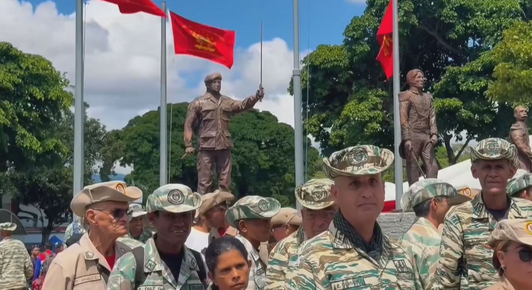 Venezuelanos fazem fila para integrar milícia após apelo de Maduro