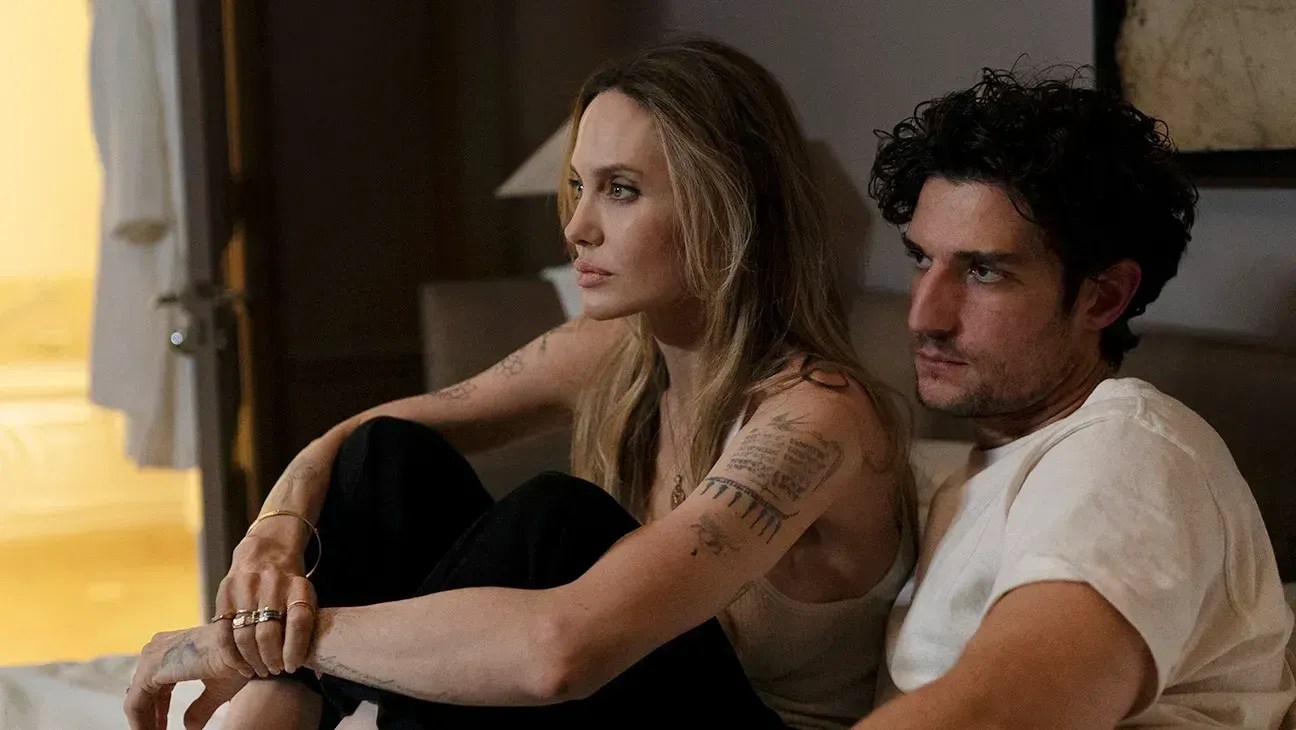 Angelina Jolie explica conexão de novo filme com vida pessoal: “Vulnerável”