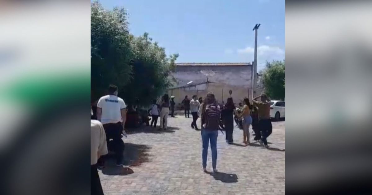 Aulas são suspensas após alunos serem mortos em escola no CE