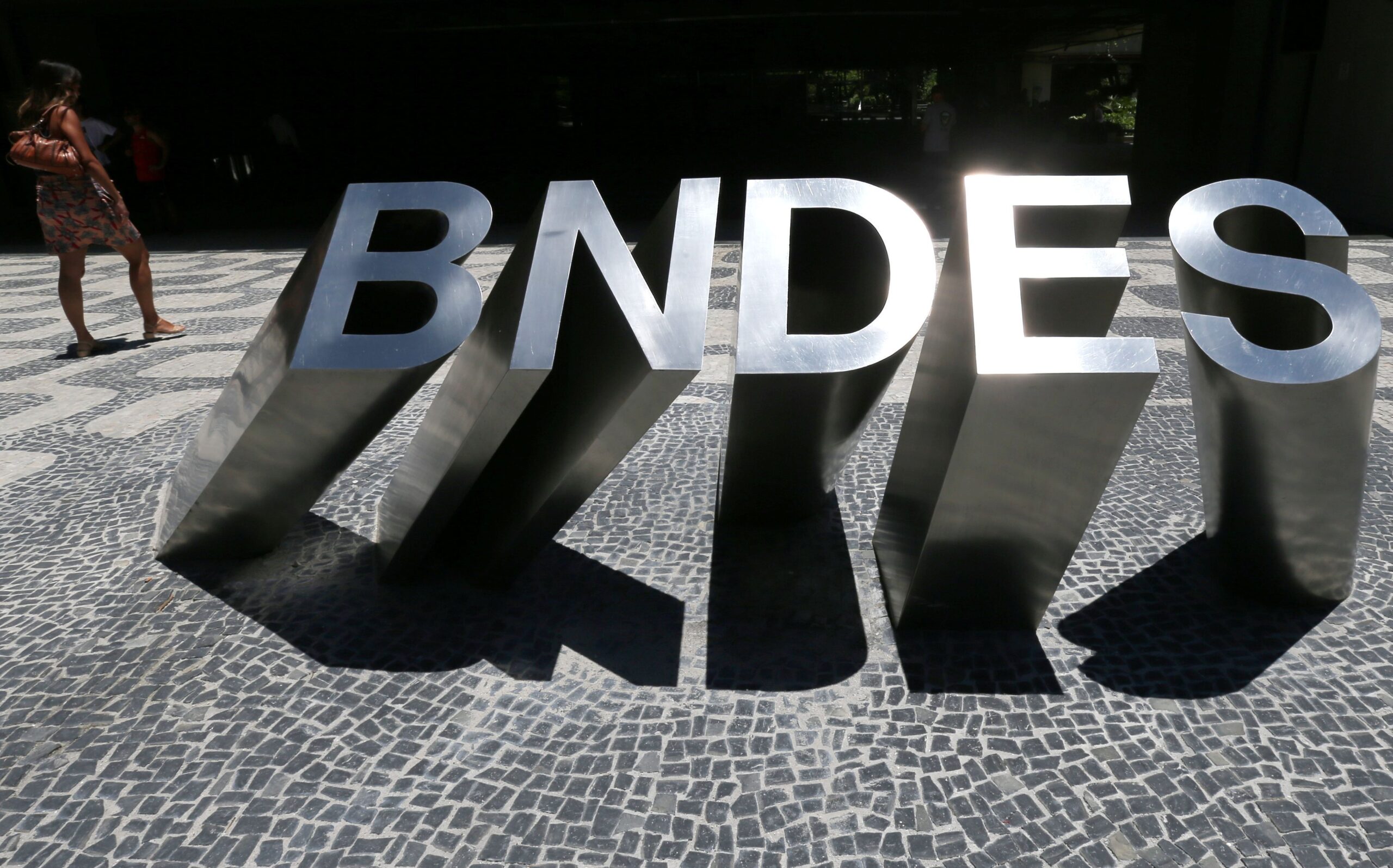 BNDES aprova R$ 400 milhões para Lwart expandir parque de rerrefino de óleo