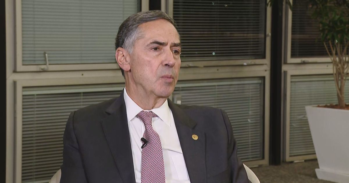 Barroso à CNN: julgar trama golpista encerra ciclo de atraso