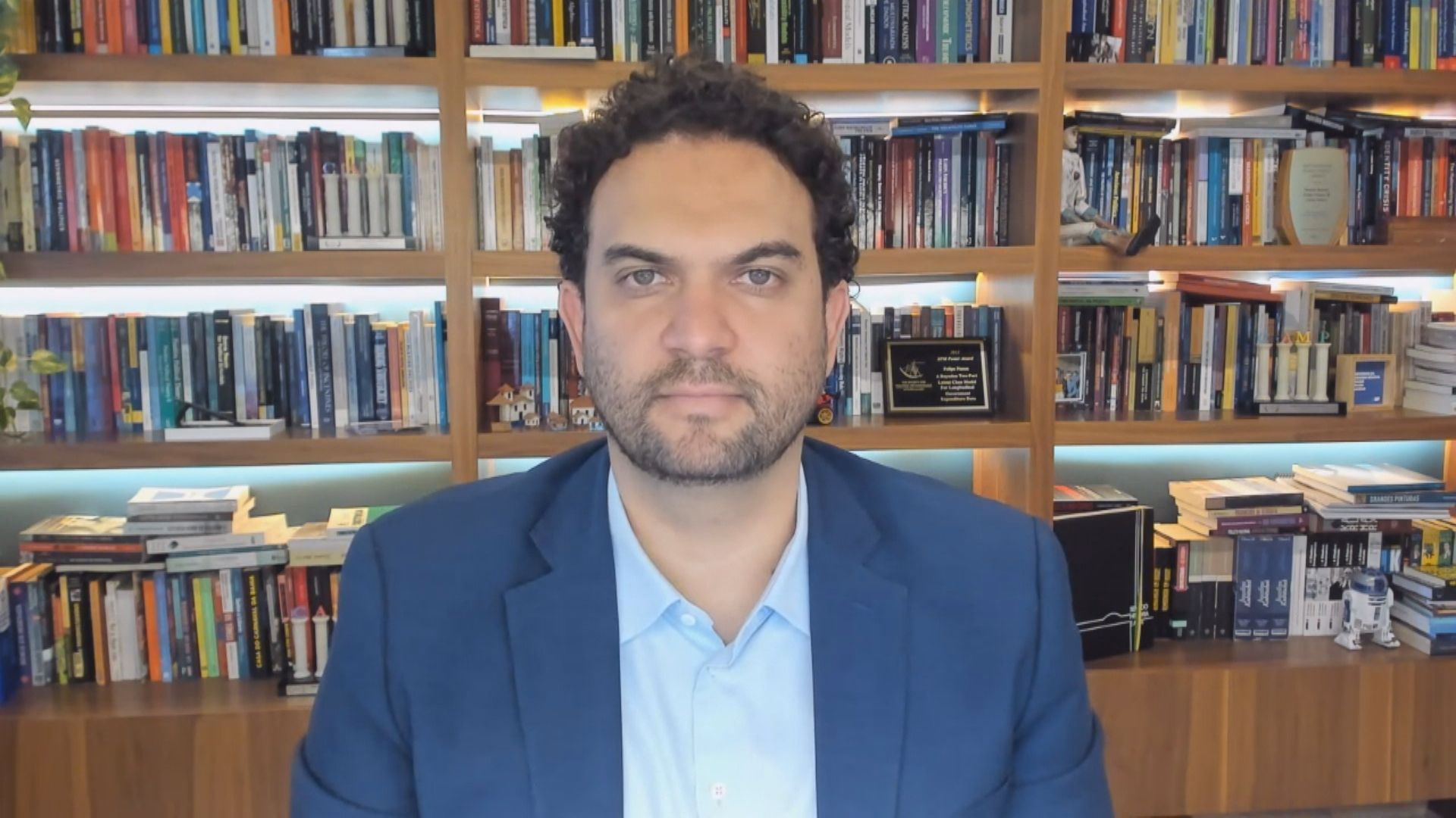 CEO da Quaest: brasileiros confiam mais em instituições de fé e força