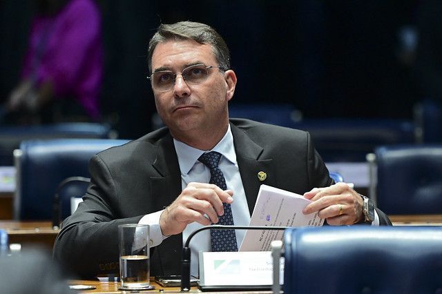 Paraná Pesquisas: Flávio Bolsonaro é favorito à vaga do Senado no RJ