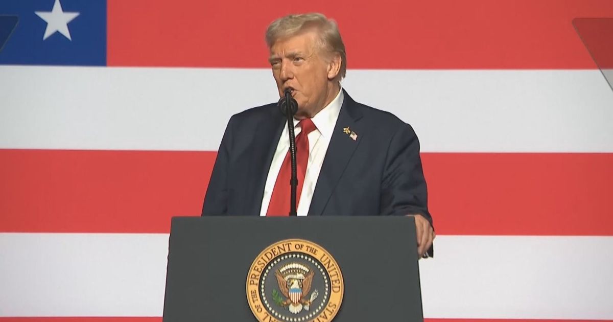 Trump diz que considera expandir forças armadas dos EUA