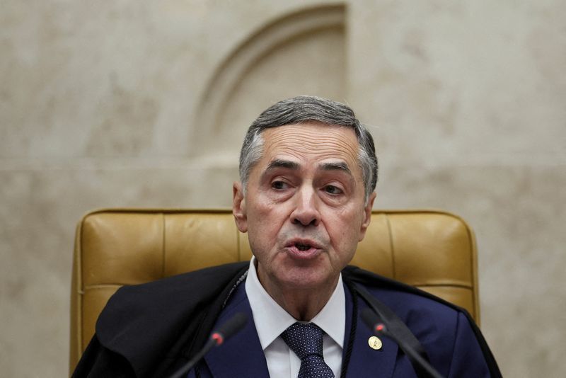 Aposentadoria de Barroso do STF é publicada no Diário Oficial da União