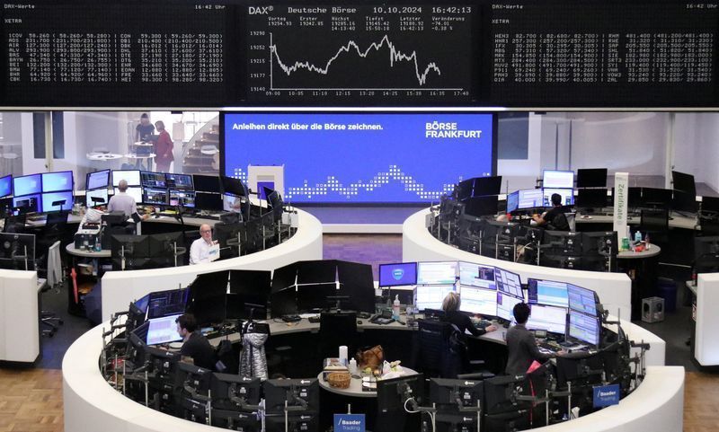 Bolsas da Europa avançam com ajuda de bancos e mineradoras