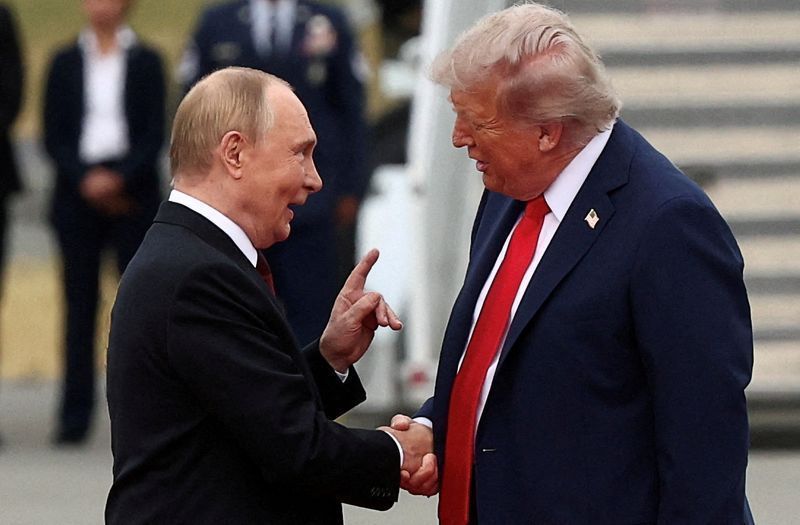 Como a cúpula entre Trump e Putin se transformou em sanções a Rússia?