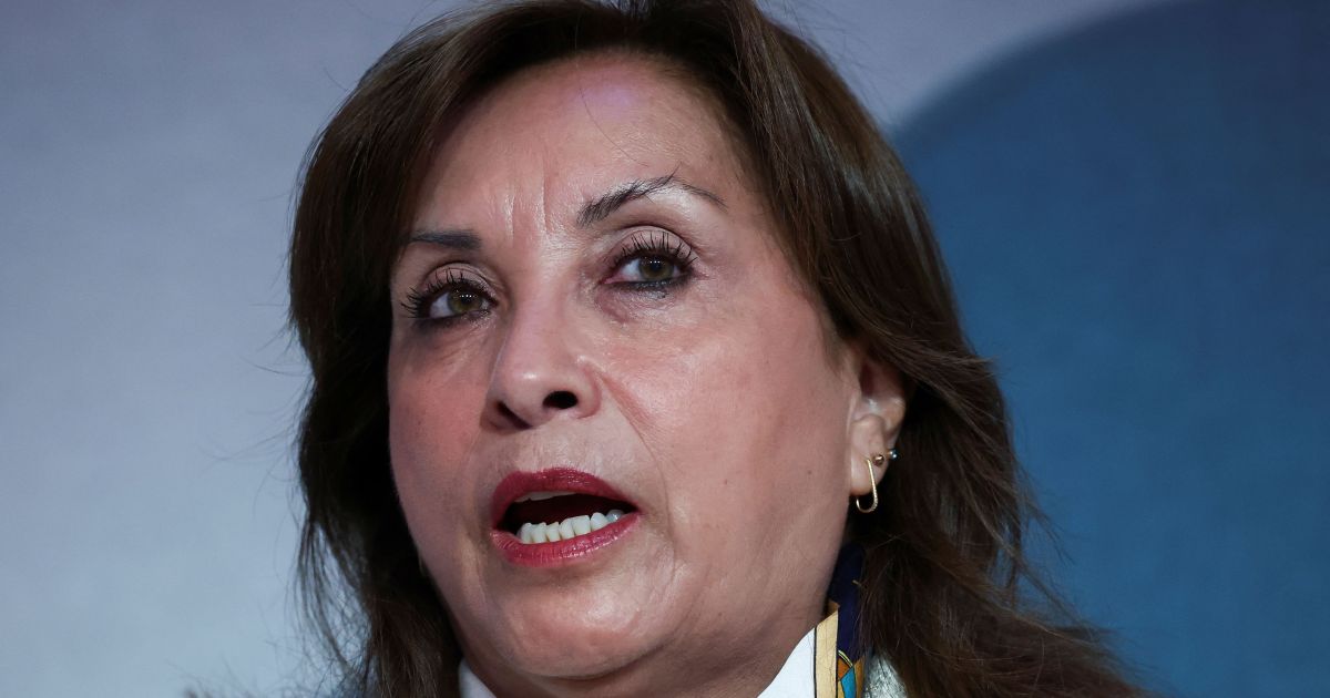 Congresso do Peru aprova destituição da presidente Dina Boluarte