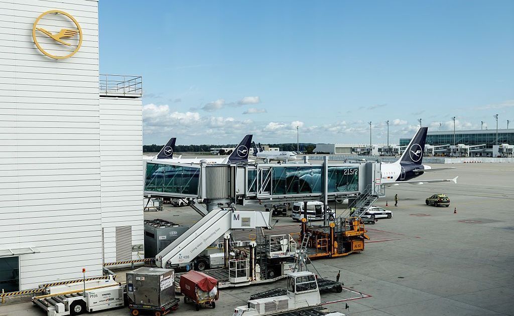 Drones interrompem pousos e decolagens no aeroporto de Munique, na Alemanha