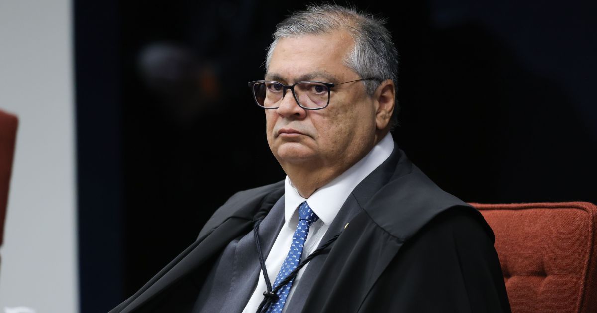 Facções criminosas "ultracapitalizadas" explicam "caos" no Rio, diz Dino