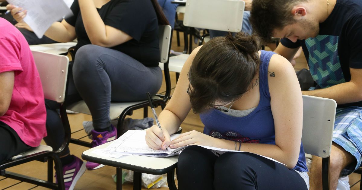 Fuvest 2026: simulado prepara candidatos para vestibular