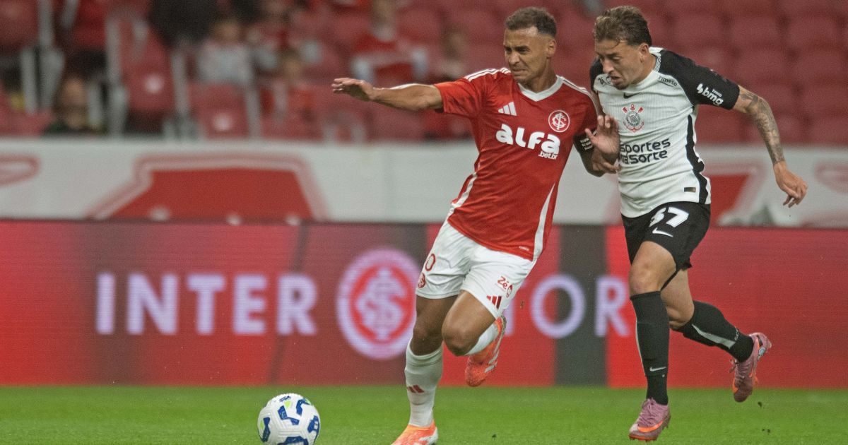 Inter marca no último lance e arranca empate contra o Corinthians