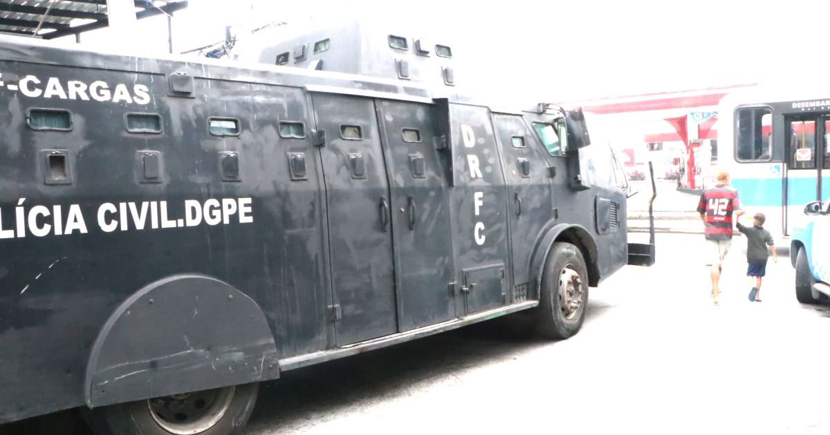 PRF aumenta policiamento em rodovias do Rio após operação com 64 mortos