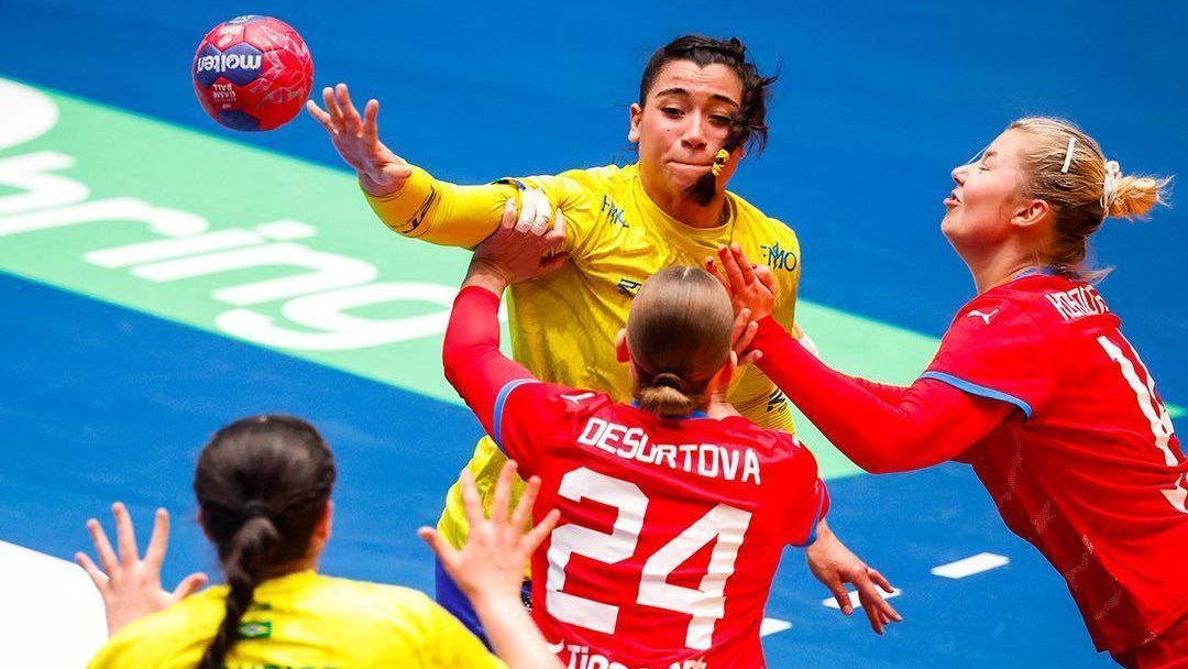 Brasil vence a República Tcheca de virada no Mundial Feminino de Handebol