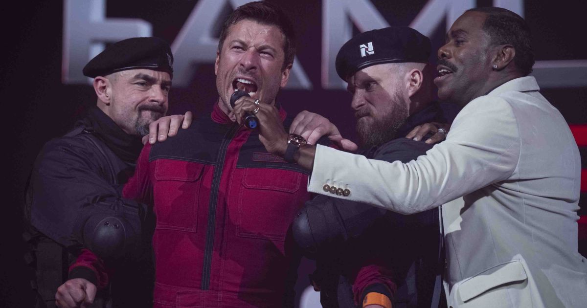 De “O Sobrevivente”, Glen Powell avalia filme como “estranhamente atual”