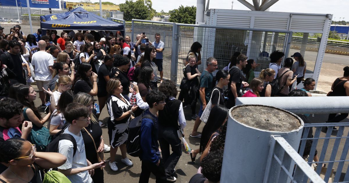 Enem 2025: Primeiro dia teve 27% de abstenção, diz ministro