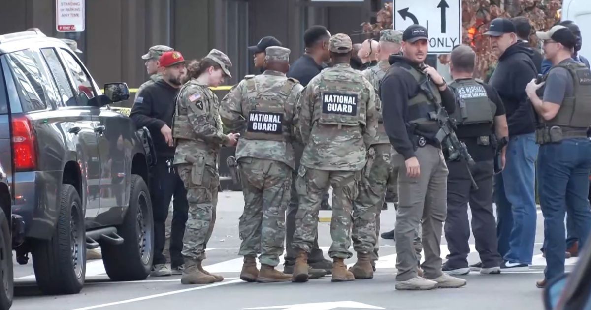 FBI identifica suspeito de atirar contra agentes em Washington