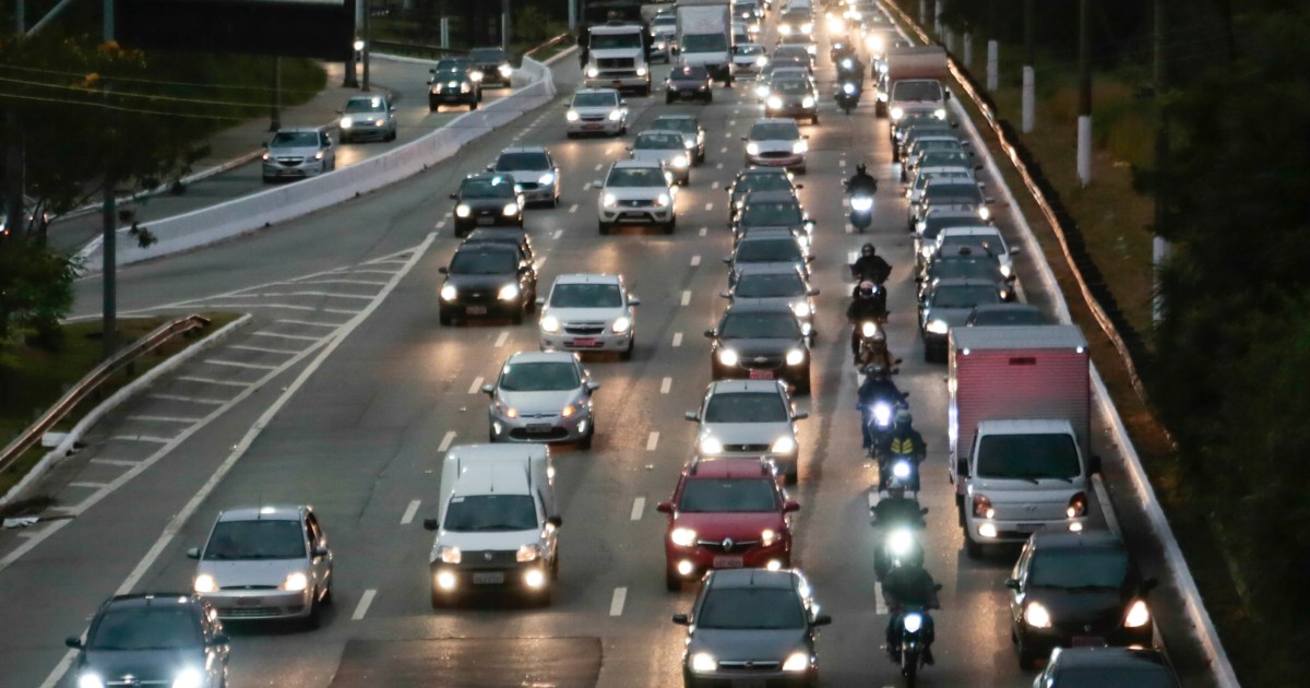 Feriado prolongado deve movimentar milhões nas estradas e aeroportos