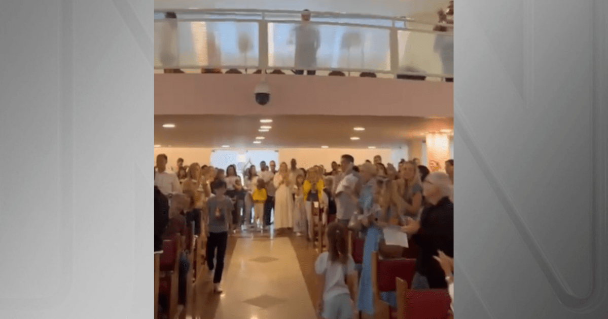 Fiéis aplaudem Castro em missa após ação policial no RJ