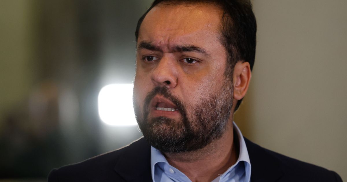 Governador do RJ critica prisão de Bolsonaro e fala em defesa da democracia