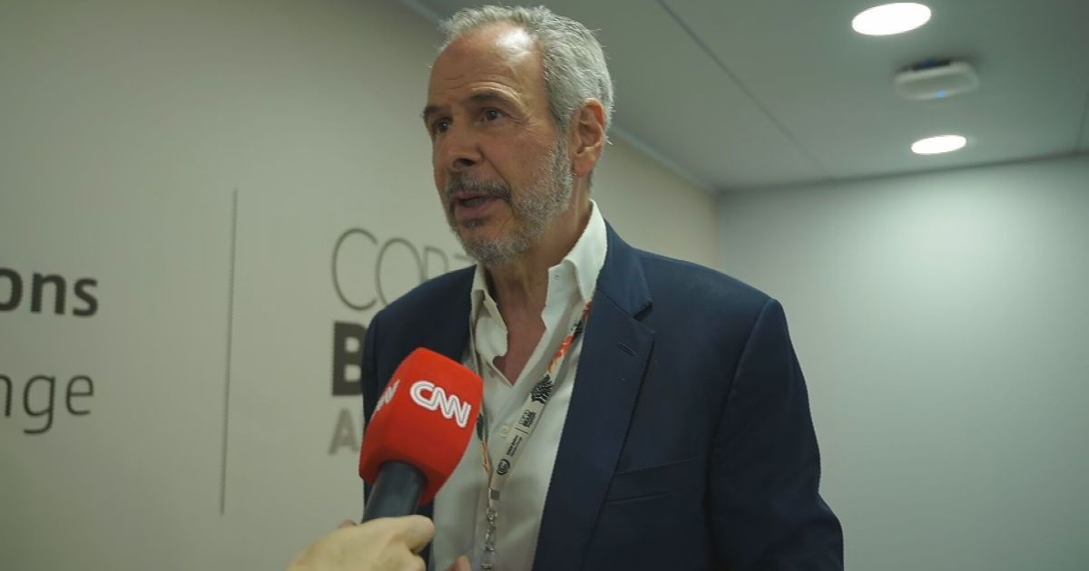 Incêndio deixou prazo de negociaçãmais apertado, diz presidente da COP à CN