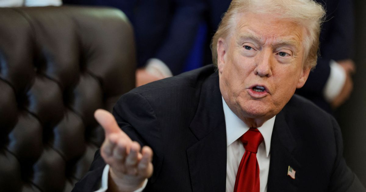 Trump diz que inflação e custos estão "tombando" sob sua gestão