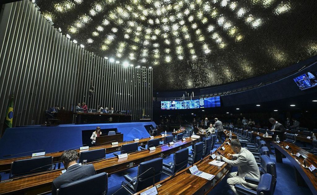 Após aprovação pela Câmara, PL da Dosimetria segue agora para o Senado