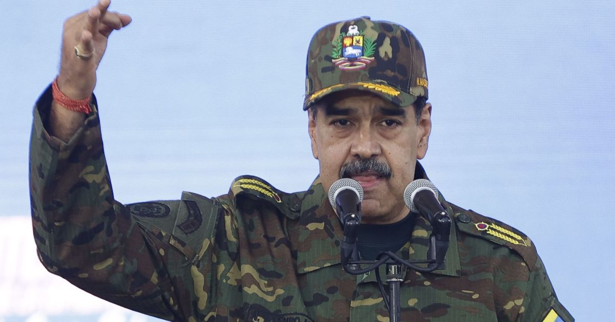 Maduro acusa EUA de tentarem impor “dominação colonial” à Venezuela