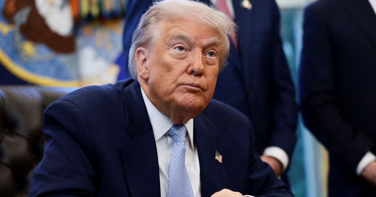 O que significa a mais recente e drástica ação de Trump sobre a Venezuela?