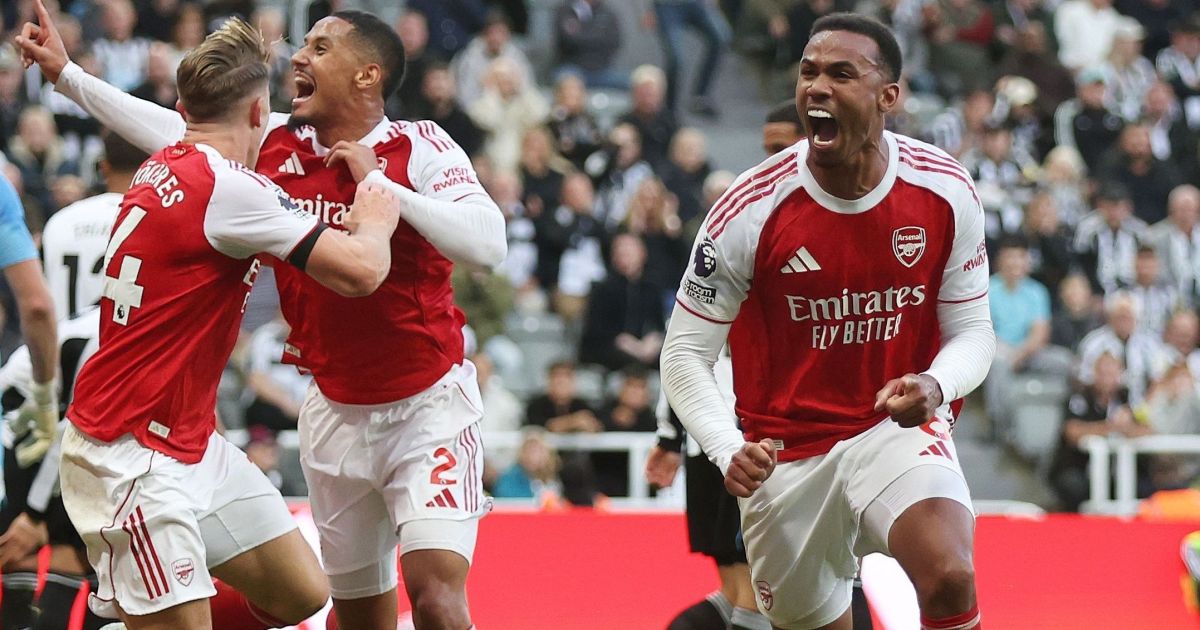 Por que camisas oficiais de times de futebol são tão caras?