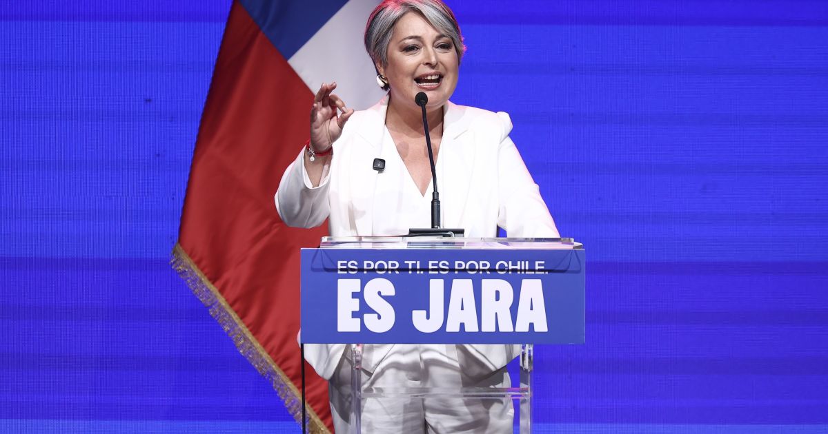 Quem é Jeannette Jara, candidata comunista nas eleições do Chile