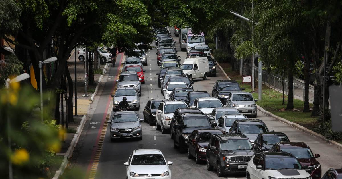 Rodízio de carros está suspenso em SP a partir desta segunda-feira (22)