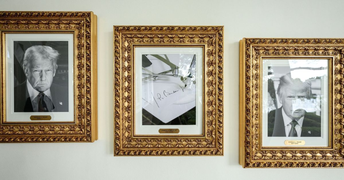 Trump volta a criticar ordens de Biden assinadas com caneta automática