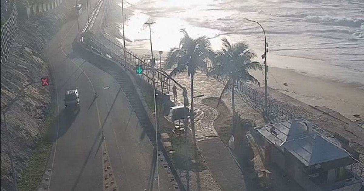 Bombeiros resgatam mais de 540 pessoas em praias do Rio no Réveillon
