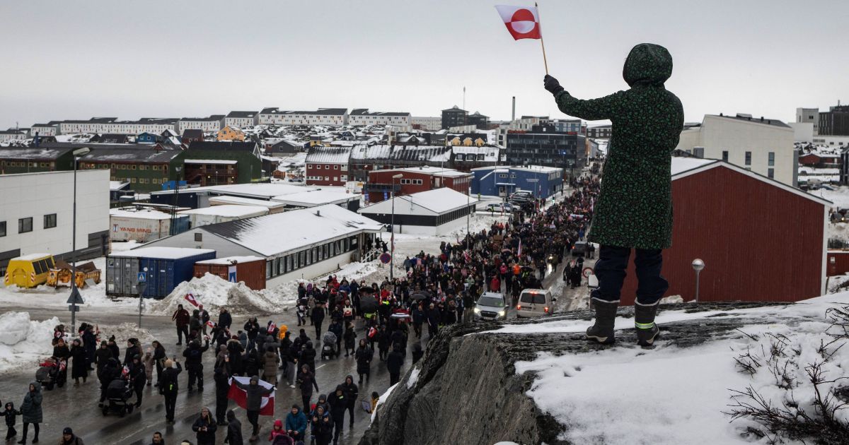 Chanceler da Rússia diz que Groenlândia não é “parte natural” da Dinamarca