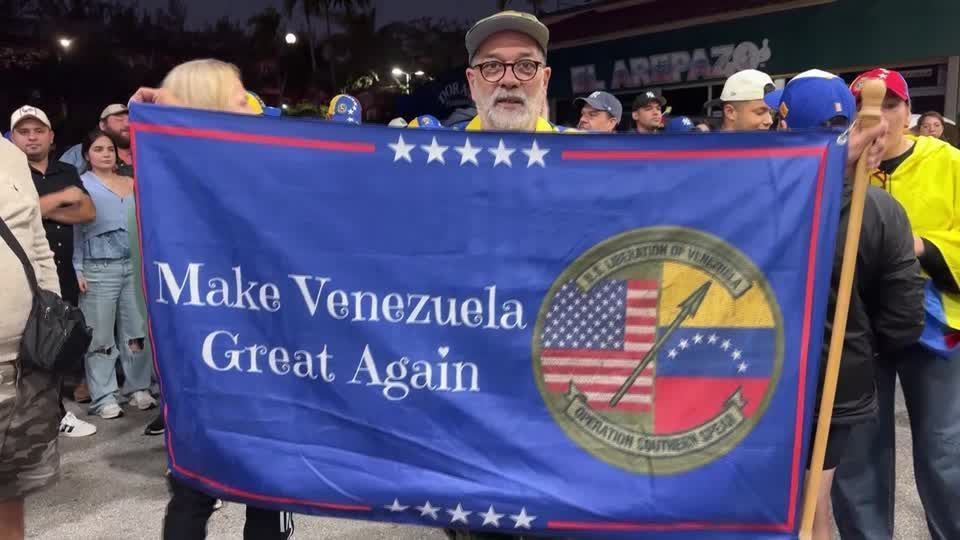 Venezuelanos nos EUA comemoram captura de Nicolás Maduro