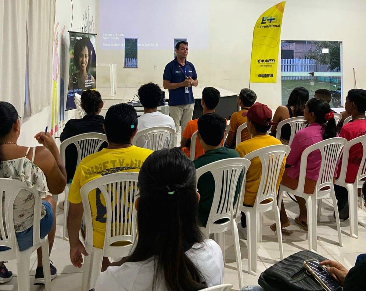 Equatorial Pará promove capacitação gratuita em Vendas e Atendimento para moradores de Belterra.
